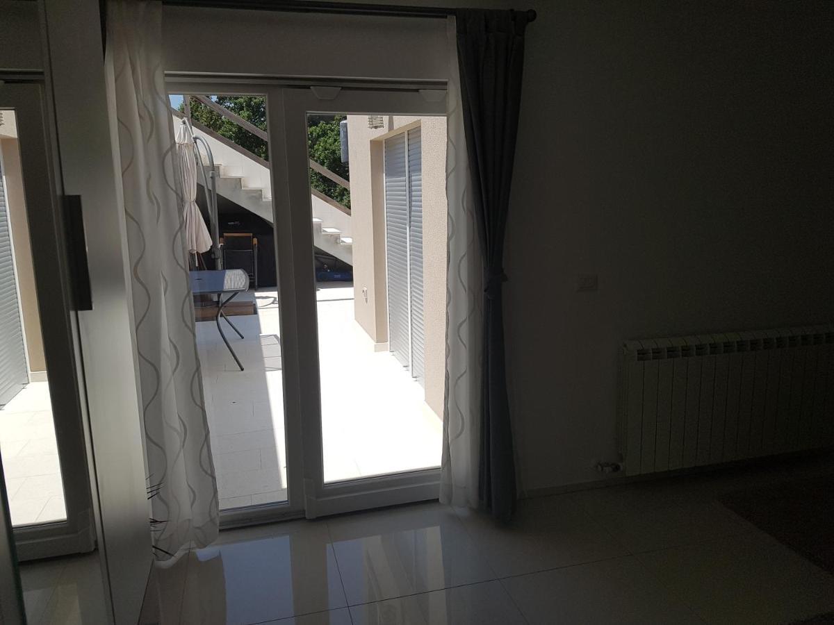 Zagar Apartment Πόρετς Εξωτερικό φωτογραφία