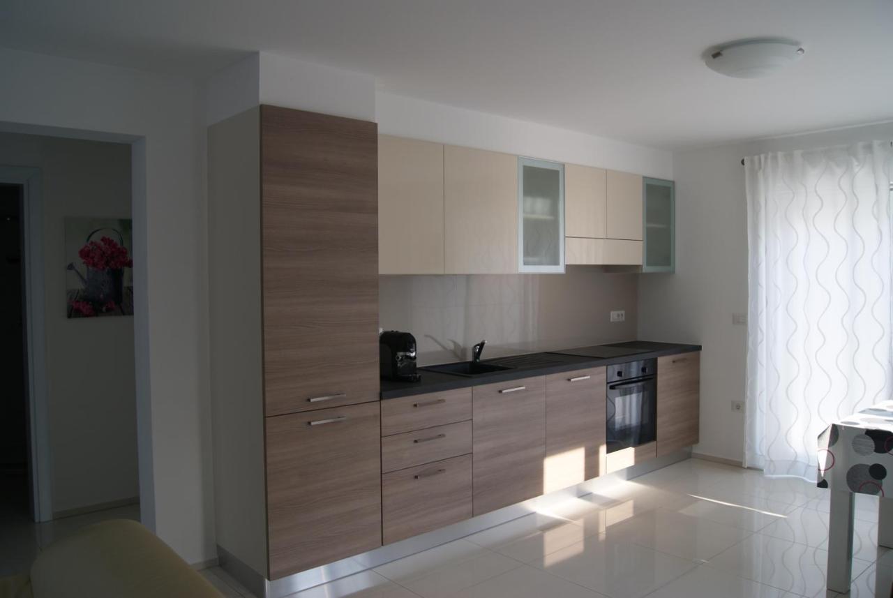 Zagar Apartment Πόρετς Εξωτερικό φωτογραφία