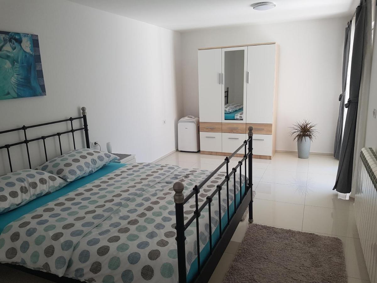 Zagar Apartment Πόρετς Εξωτερικό φωτογραφία