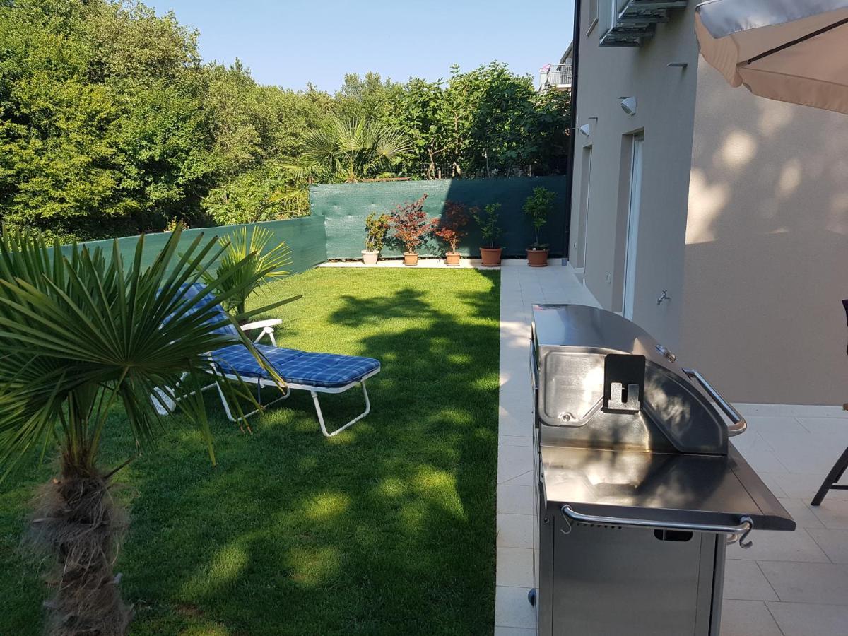 Zagar Apartment Πόρετς Εξωτερικό φωτογραφία